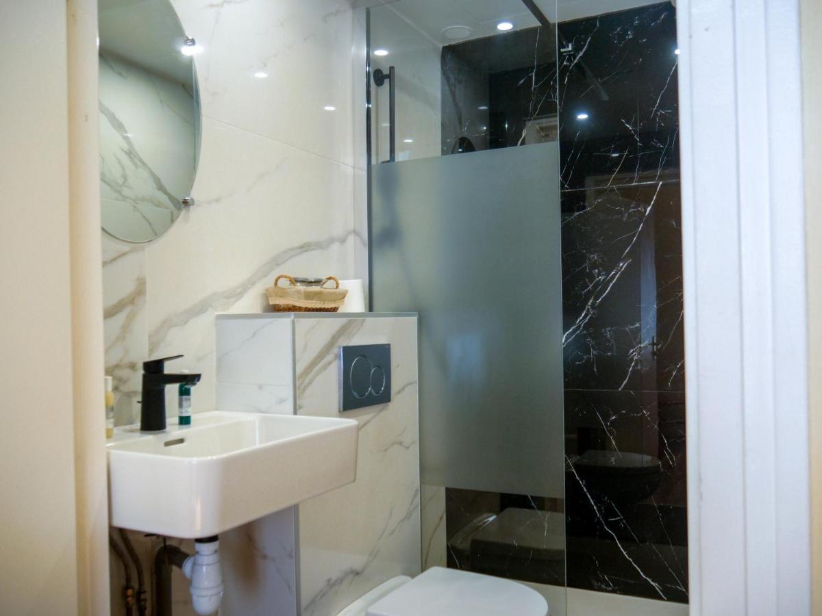 Altera Roma Hotel Avignon Exterior photo