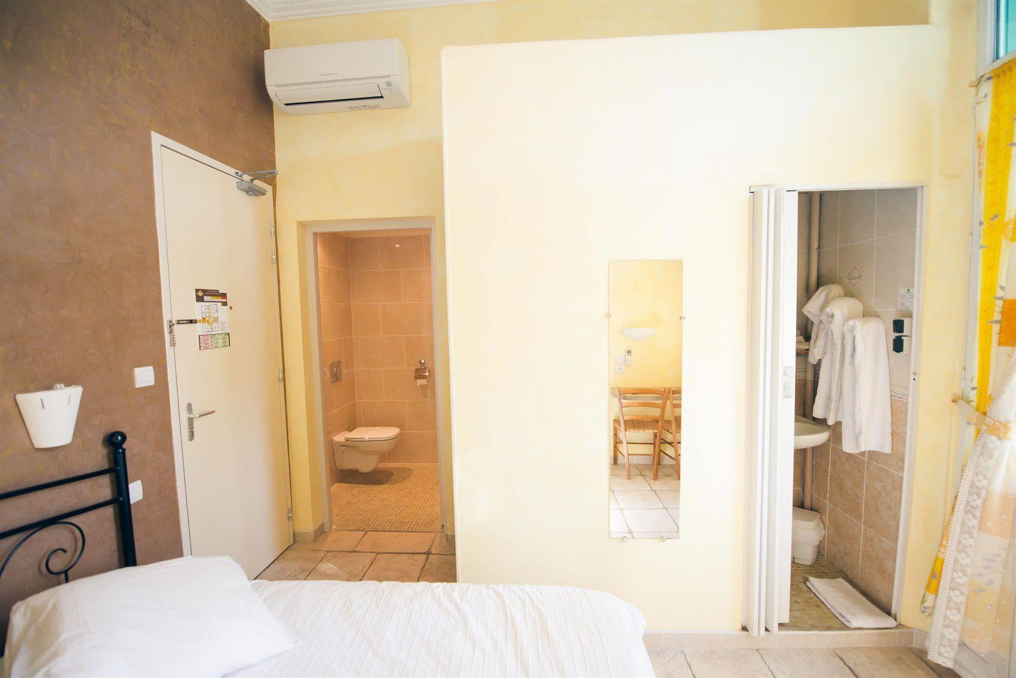 Altera Roma Hotel Avignon Exterior photo