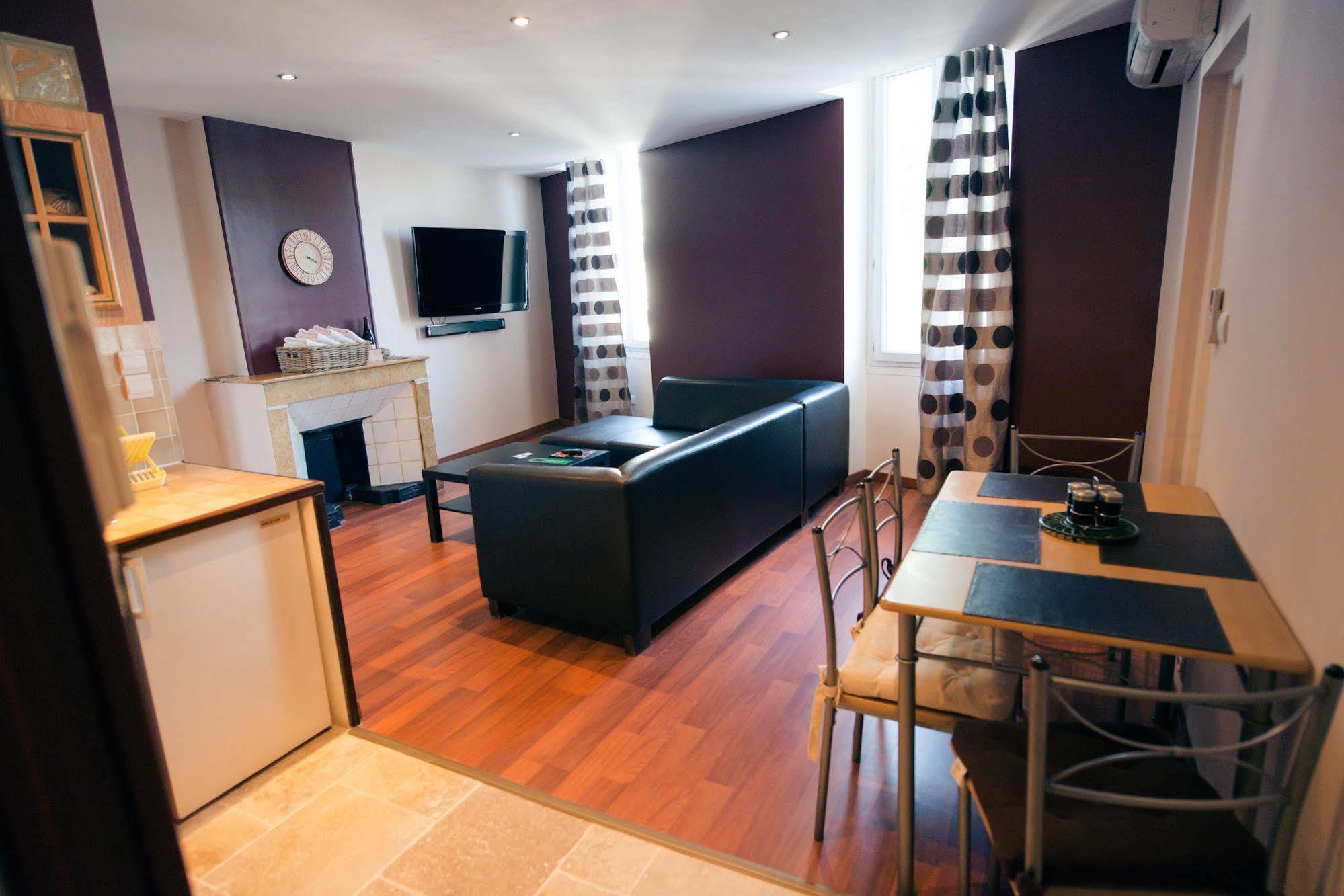Altera Roma Hotel Avignon Exterior photo