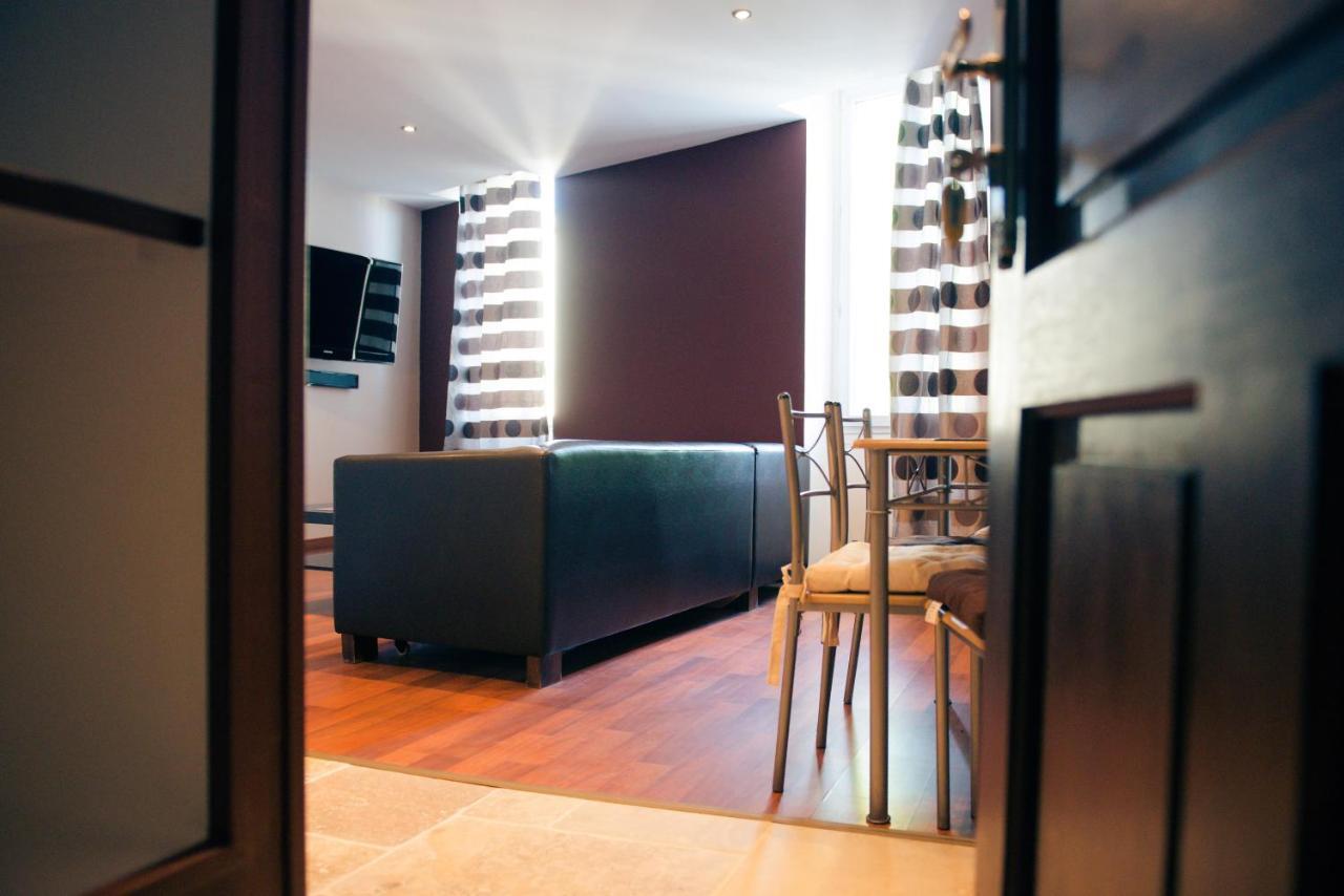 Altera Roma Hotel Avignon Room photo